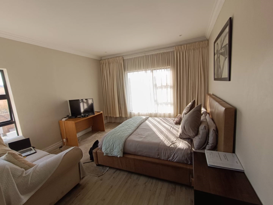 4 Bedroom Property for Sale in Blue Valley Golf Estate Gauteng