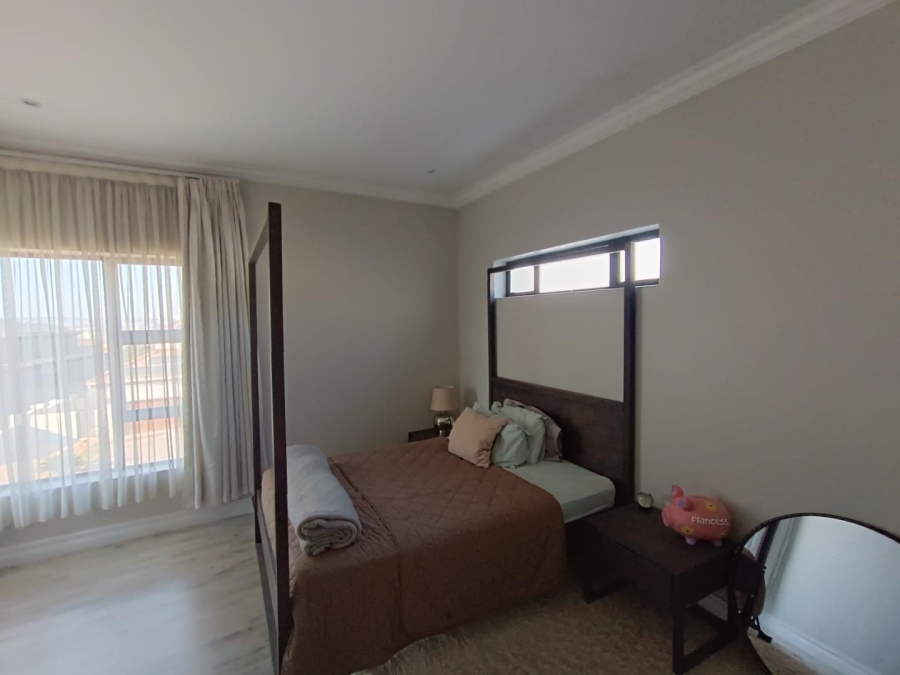 4 Bedroom Property for Sale in Blue Valley Golf Estate Gauteng