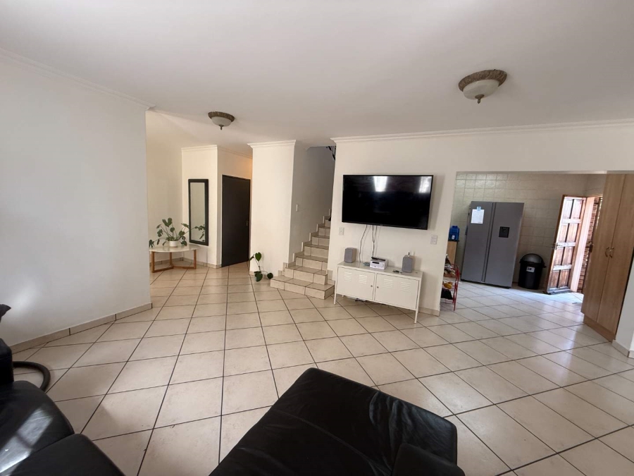 To Let 3 Bedroom Property for Rent in Noordheuwel Gauteng