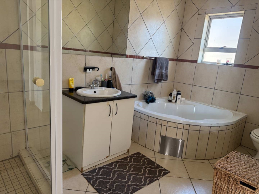 To Let 3 Bedroom Property for Rent in Noordheuwel Gauteng