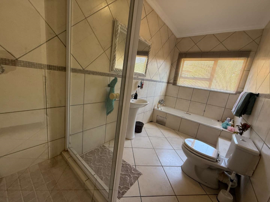 To Let 3 Bedroom Property for Rent in Noordheuwel Gauteng