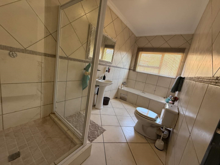 To Let 3 Bedroom Property for Rent in Noordheuwel Gauteng
