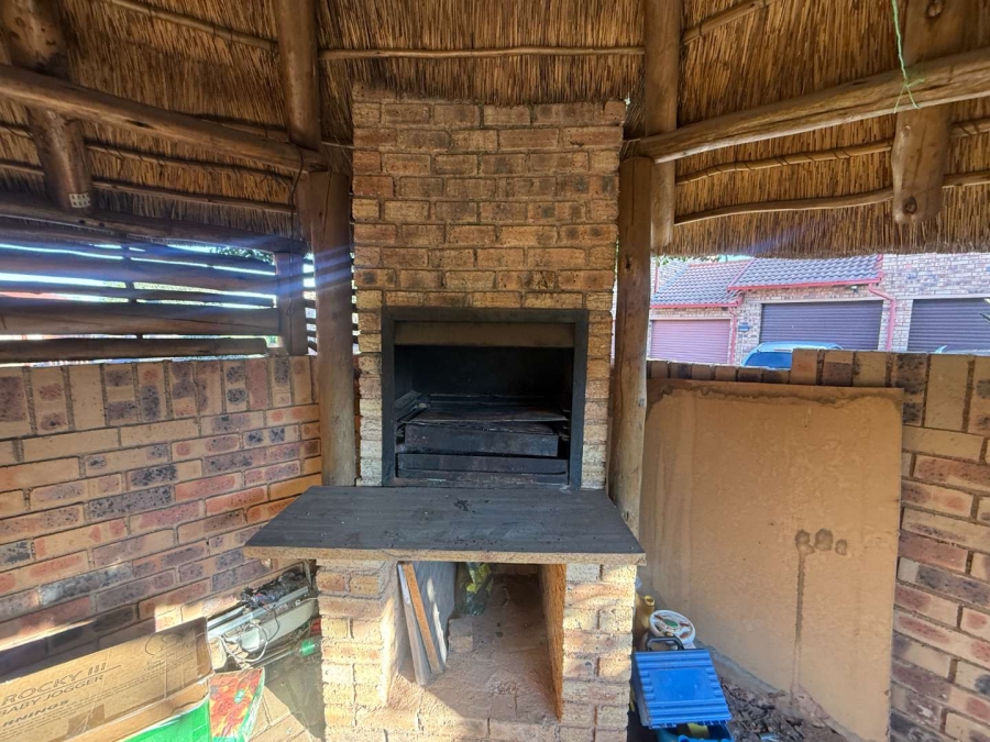 To Let 3 Bedroom Property for Rent in Wilgeheuwel Gauteng