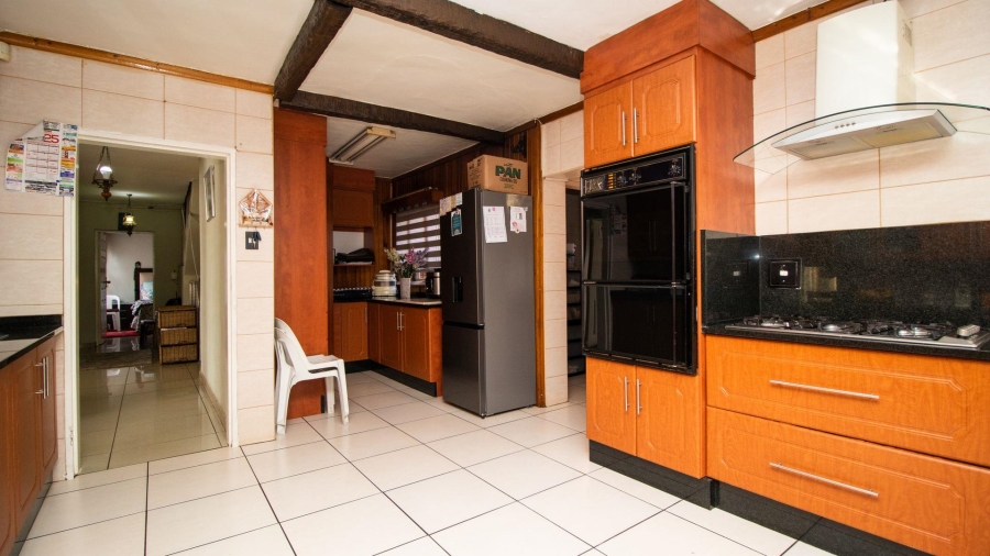 5 Bedroom Property for Sale in Bakerton Gauteng