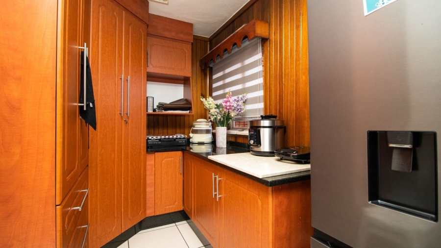 5 Bedroom Property for Sale in Bakerton Gauteng