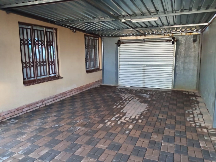 3 Bedroom Property for Sale in Soshanguve VV Gauteng