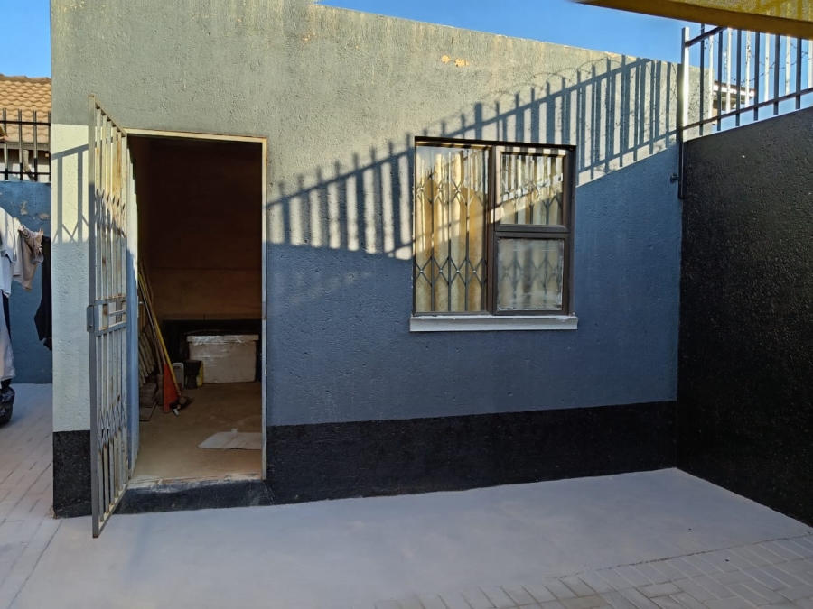 3 Bedroom Property for Sale in Soshanguve VV Gauteng