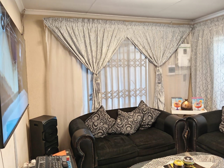 3 Bedroom Property for Sale in Soshanguve VV Gauteng