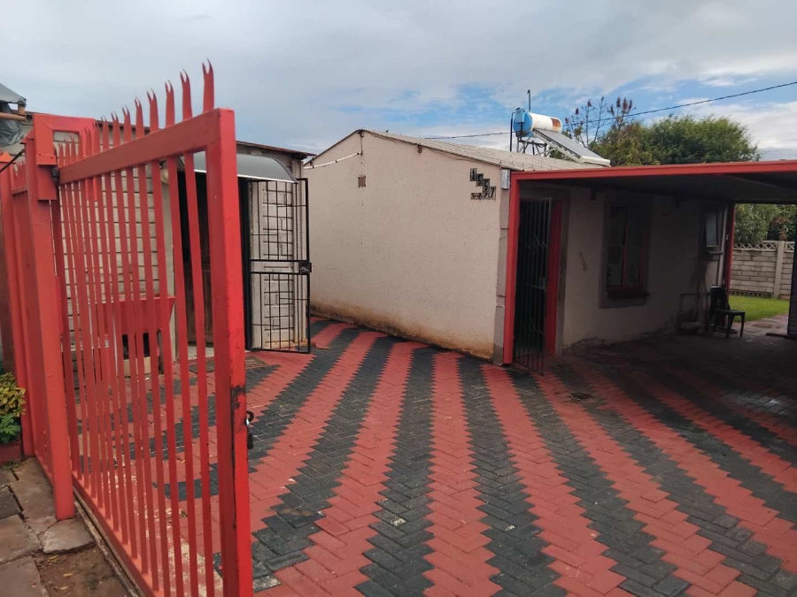 2 Bedroom Property for Sale in Ga-rankuwa Unit 25 Gauteng