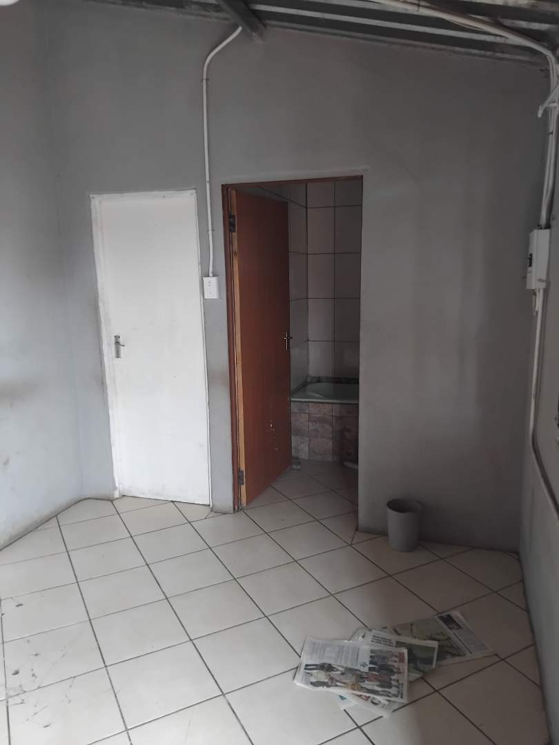 2 Bedroom Property for Sale in Ga-rankuwa Unit 25 Gauteng