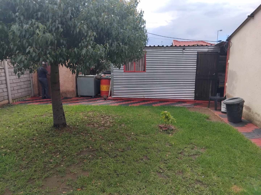 2 Bedroom Property for Sale in Ga-rankuwa Unit 25 Gauteng