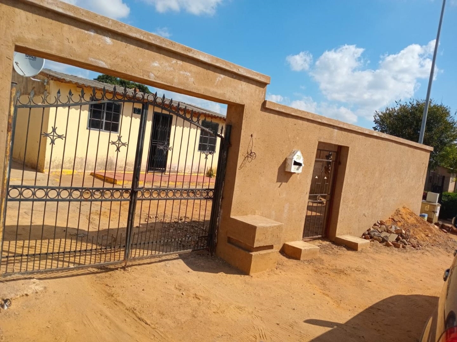 To Let 2 Bedroom Property for Rent in Mamelodi West Gauteng