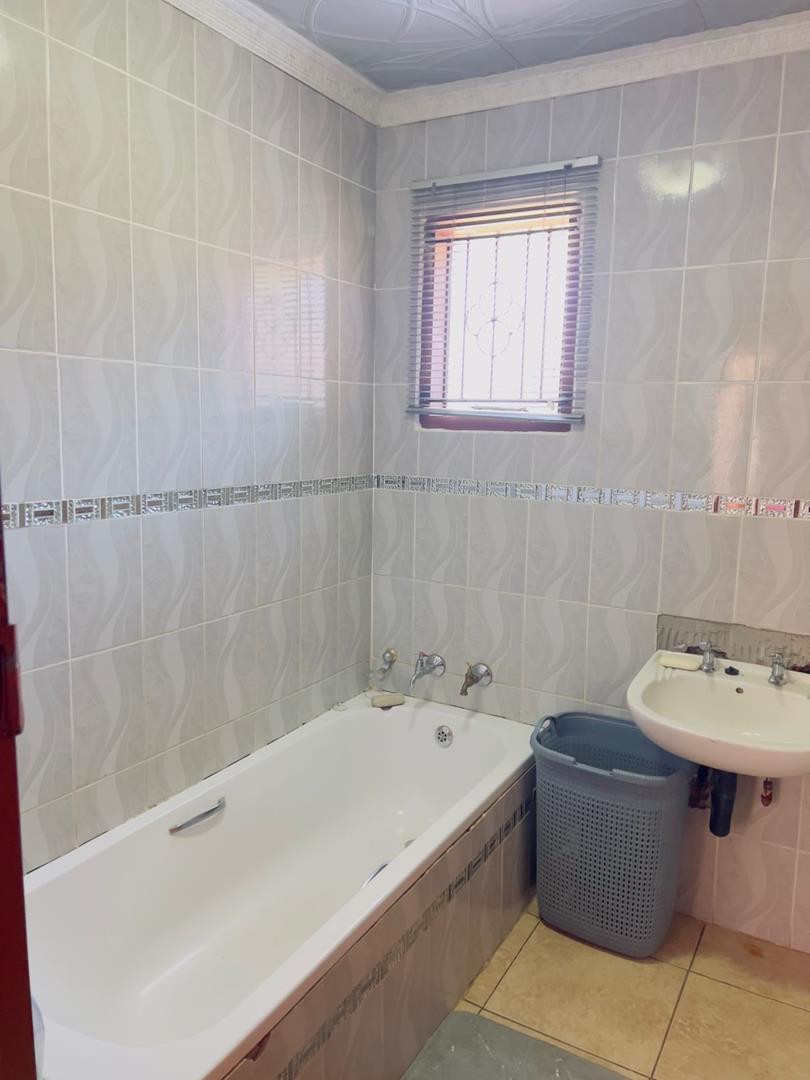 3 Bedroom Property for Sale in Mabopane Unit X Gauteng