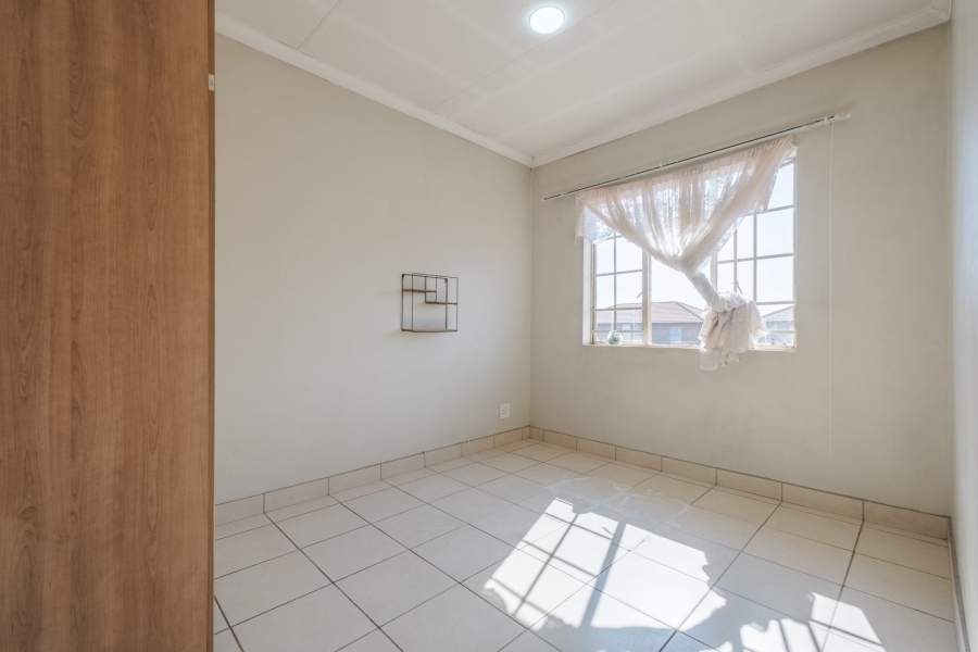 3 Bedroom Property for Sale in Annlin Gauteng