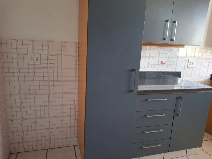 To Let 3 Bedroom Property for Rent in Illovo Gauteng