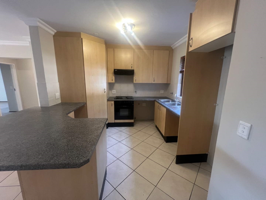 To Let 2 Bedroom Property for Rent in Rivonia Gauteng