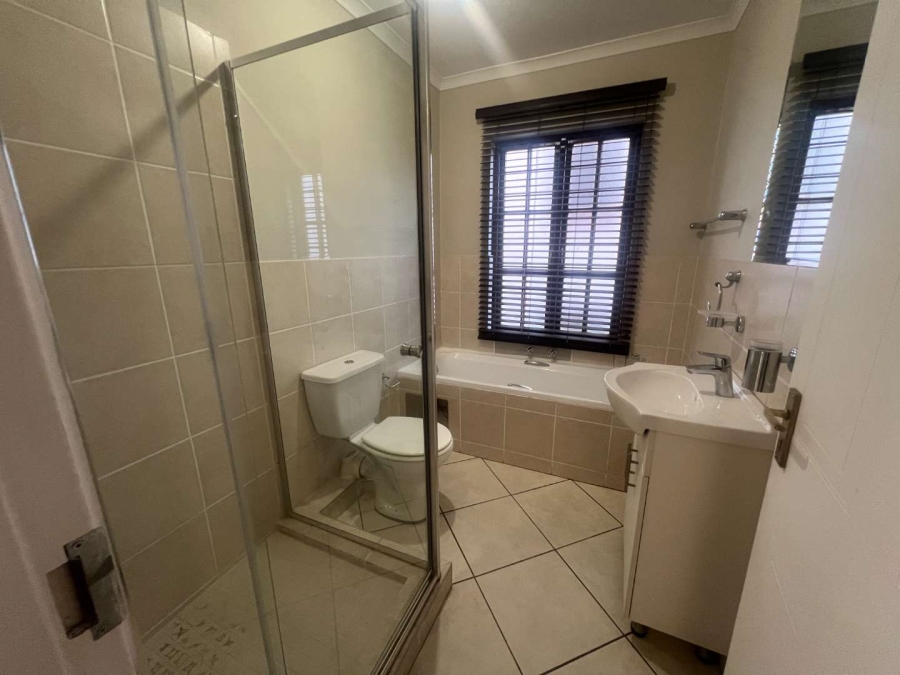 To Let 2 Bedroom Property for Rent in Rivonia Gauteng