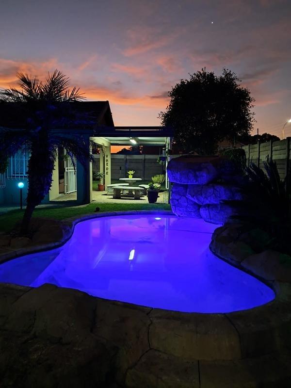 3 Bedroom Property for Sale in Verwoerdpark Gauteng