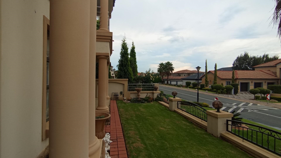 5 Bedroom Property for Sale in Blue Valley Golf Estate Gauteng