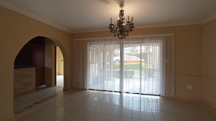 5 Bedroom Property for Sale in Blue Valley Golf Estate Gauteng