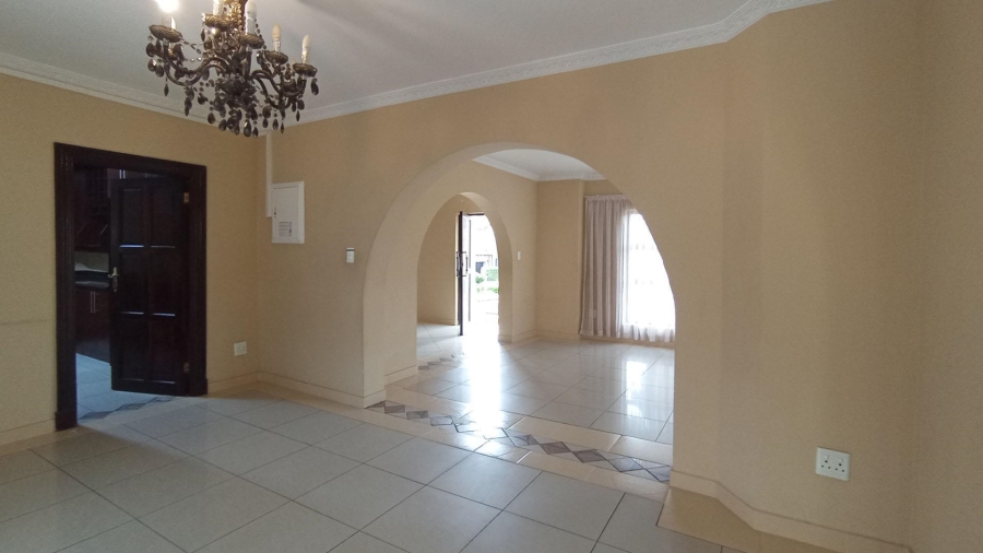 5 Bedroom Property for Sale in Blue Valley Golf Estate Gauteng