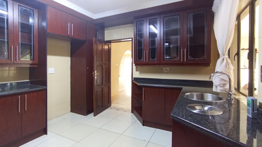 5 Bedroom Property for Sale in Blue Valley Golf Estate Gauteng