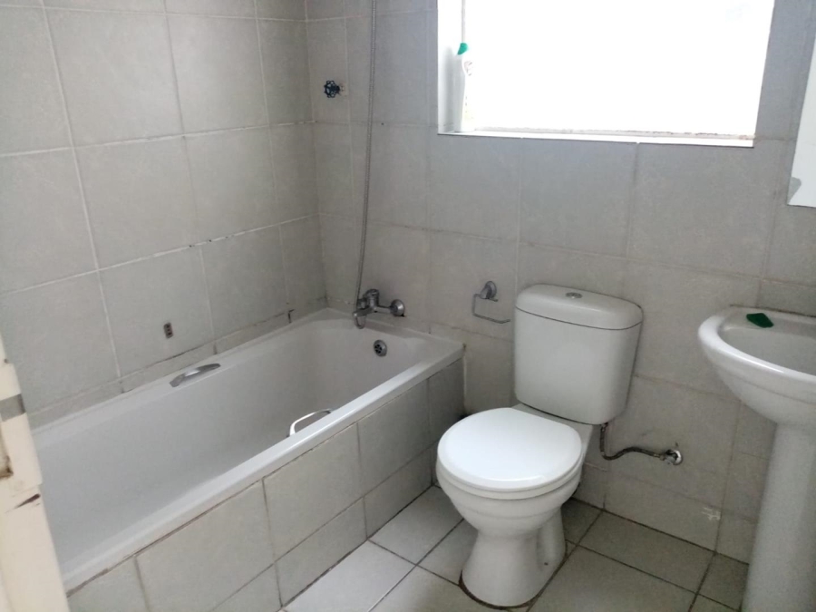 2 Bedroom Property for Sale in Windsor West Gauteng