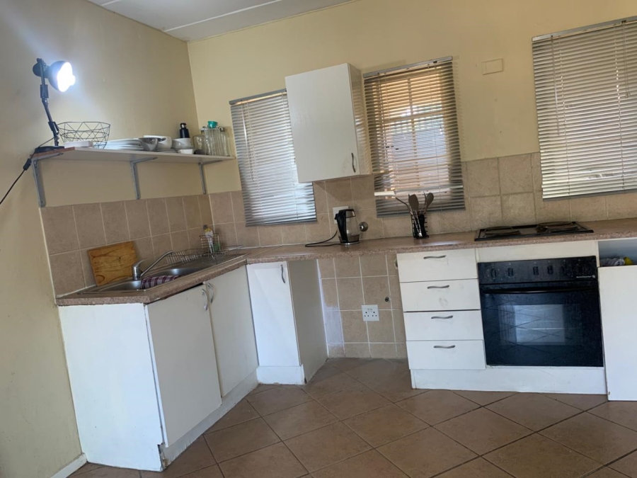 To Let 2 Bedroom Property for Rent in Honeydew Gauteng