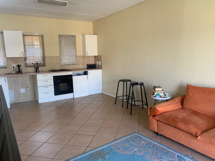 To Let 2 Bedroom Property for Rent in Honeydew Gauteng