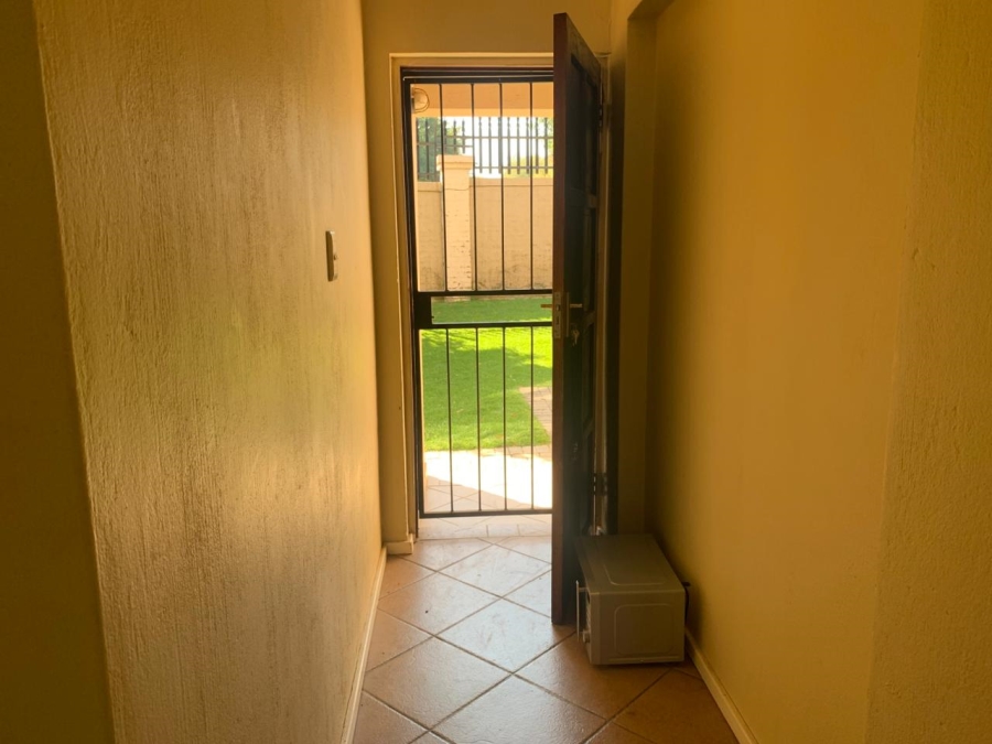 To Let 2 Bedroom Property for Rent in Honeydew Gauteng
