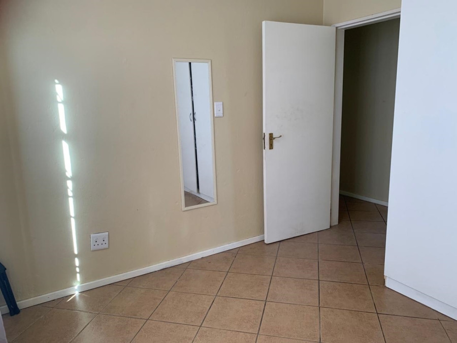 To Let 2 Bedroom Property for Rent in Honeydew Gauteng