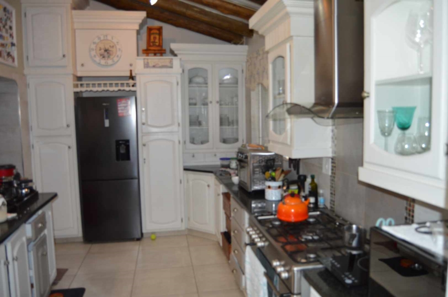 4 Bedroom Property for Sale in Brackendowns Gauteng