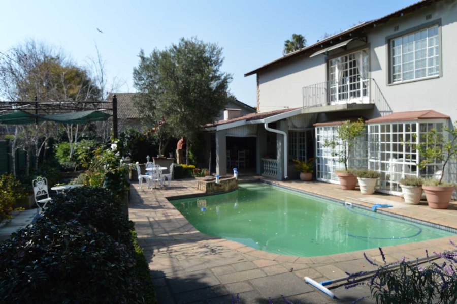 4 Bedroom Property for Sale in Brackendowns Gauteng