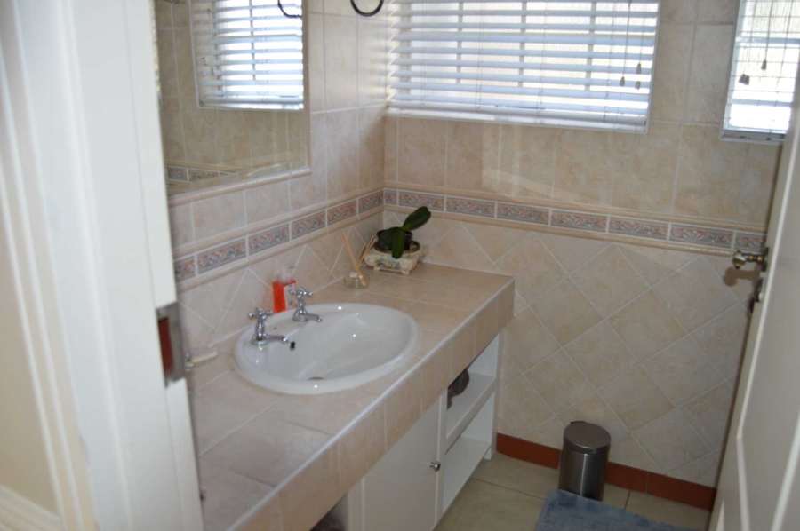 4 Bedroom Property for Sale in Brackendowns Gauteng