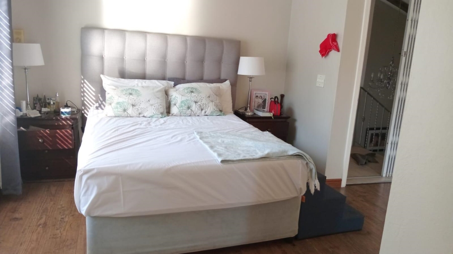 4 Bedroom Property for Sale in Brackendowns Gauteng