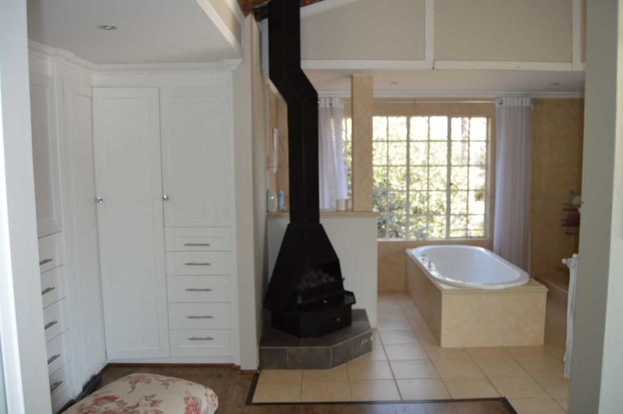 4 Bedroom Property for Sale in Brackendowns Gauteng