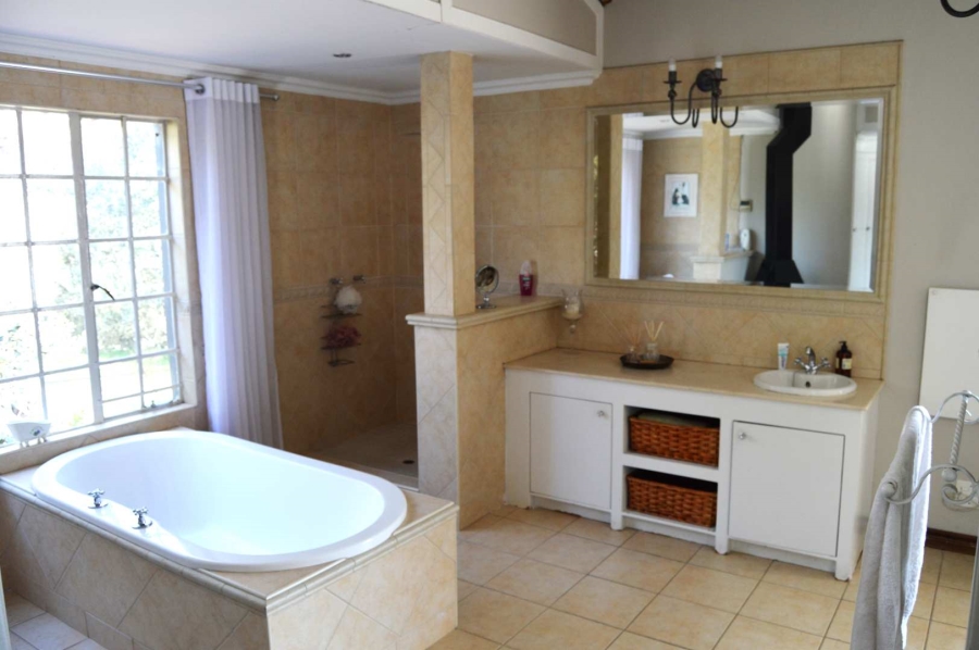 4 Bedroom Property for Sale in Brackendowns Gauteng