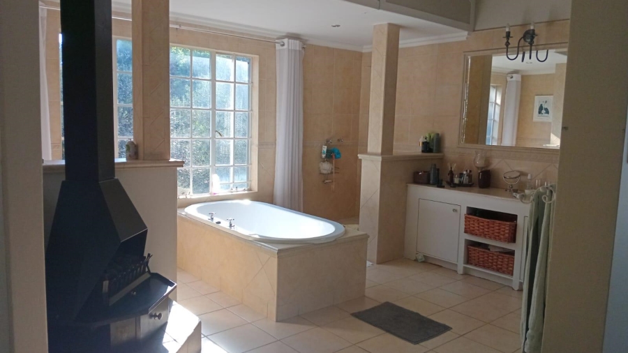 4 Bedroom Property for Sale in Brackendowns Gauteng