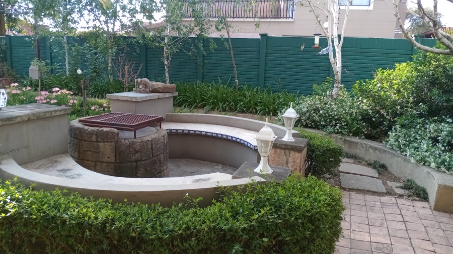 4 Bedroom Property for Sale in Brackendowns Gauteng