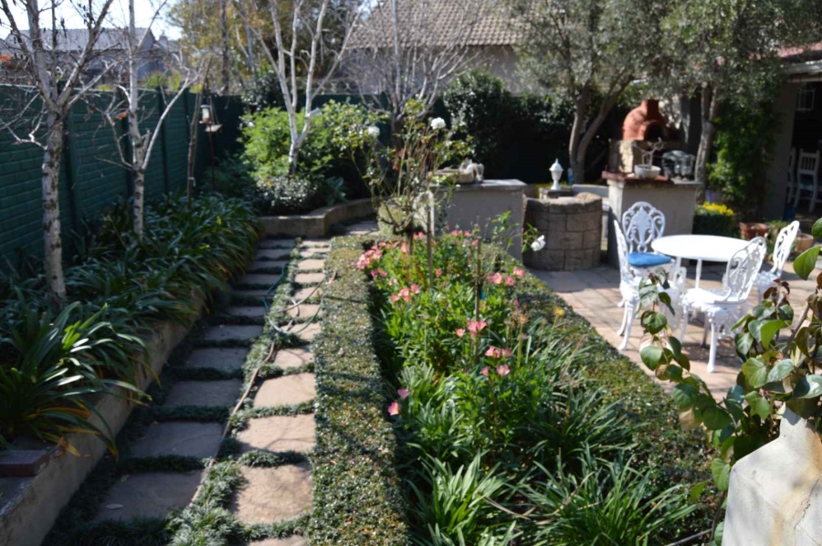 4 Bedroom Property for Sale in Brackendowns Gauteng