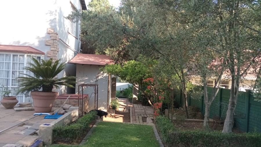 4 Bedroom Property for Sale in Brackendowns Gauteng