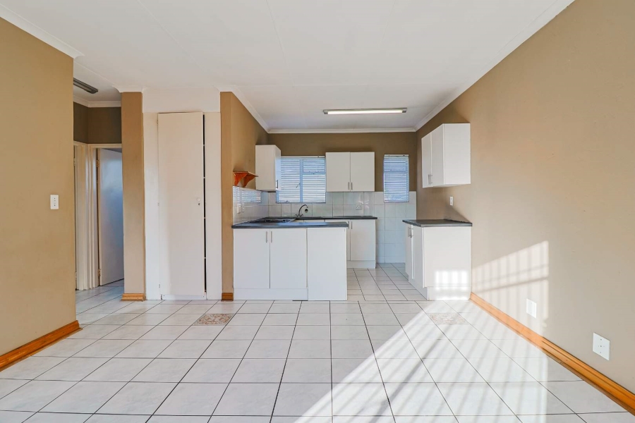 2 Bedroom Property for Sale in Brackendowns Gauteng