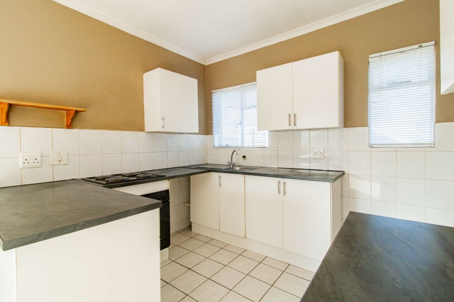 2 Bedroom Property for Sale in Brackendowns Gauteng
