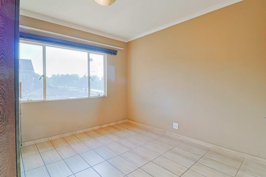 2 Bedroom Property for Sale in Brackendowns Gauteng