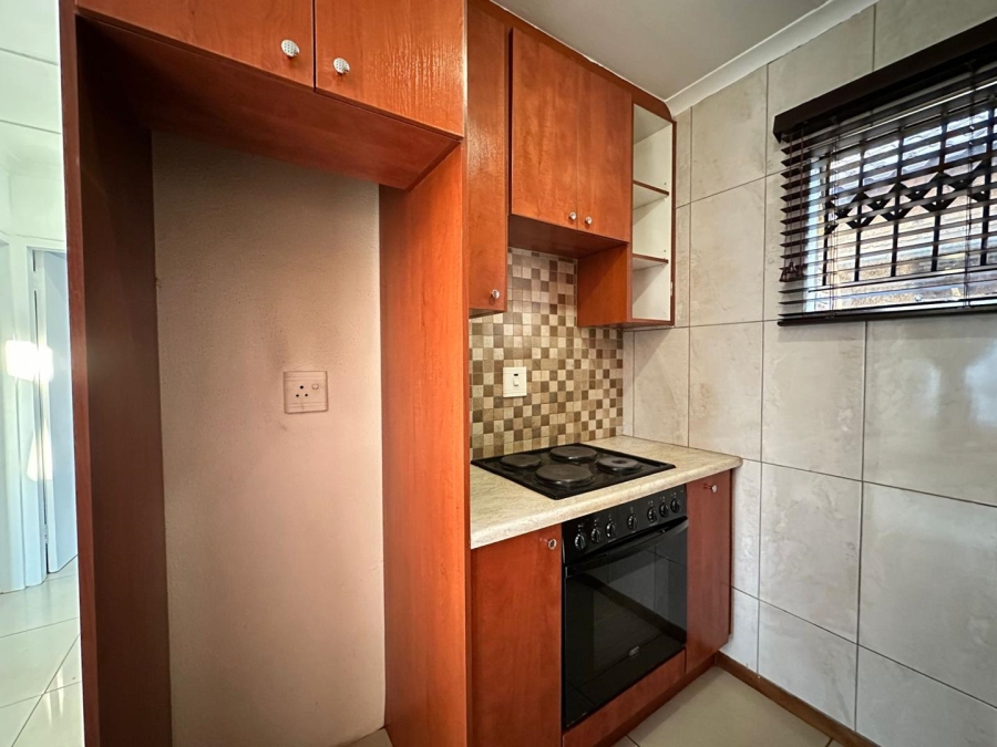 To Let 2 Bedroom Property for Rent in Protea Glen Gauteng