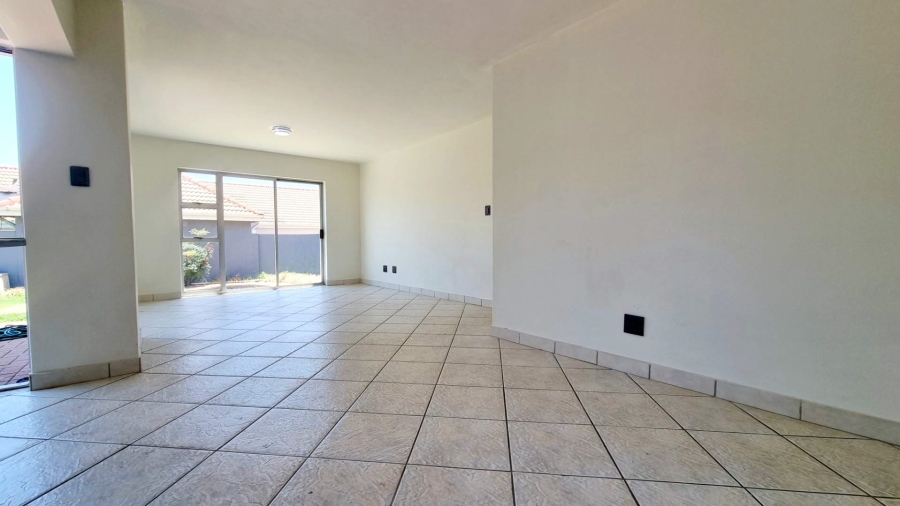 To Let 4 Bedroom Property for Rent in Equestria Gauteng