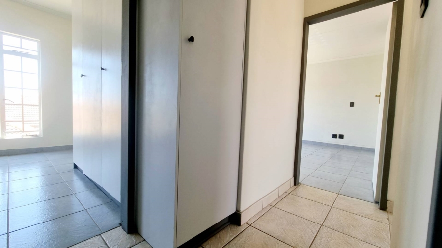 To Let 4 Bedroom Property for Rent in Equestria Gauteng