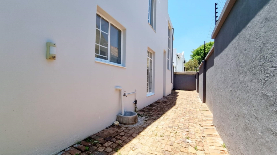 To Let 4 Bedroom Property for Rent in Equestria Gauteng