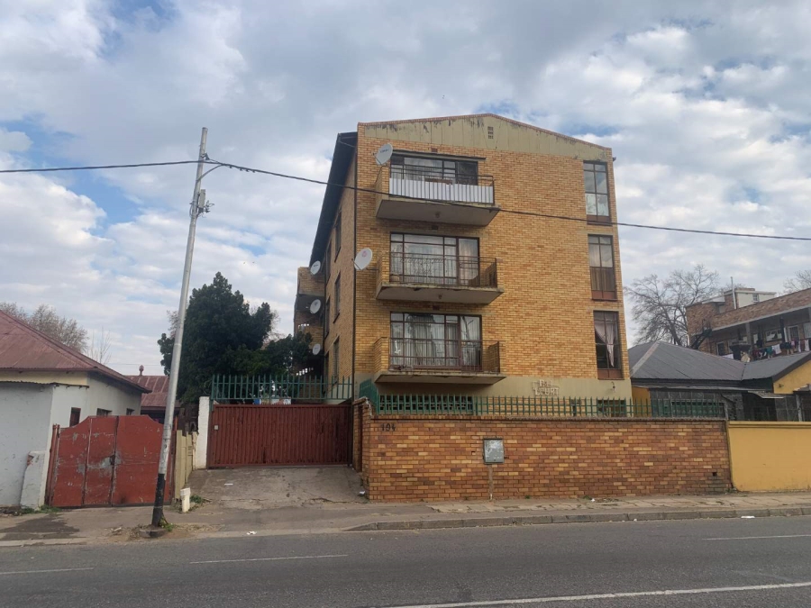 2 Bedroom Property for Sale in Turffontein Gauteng