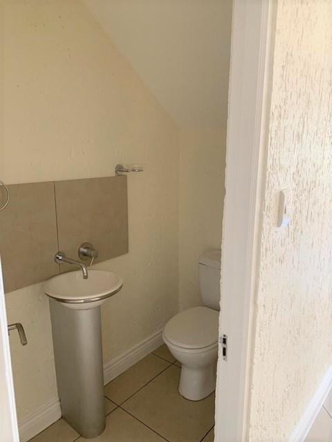 To Let 2 Bedroom Property for Rent in Morningside Gauteng